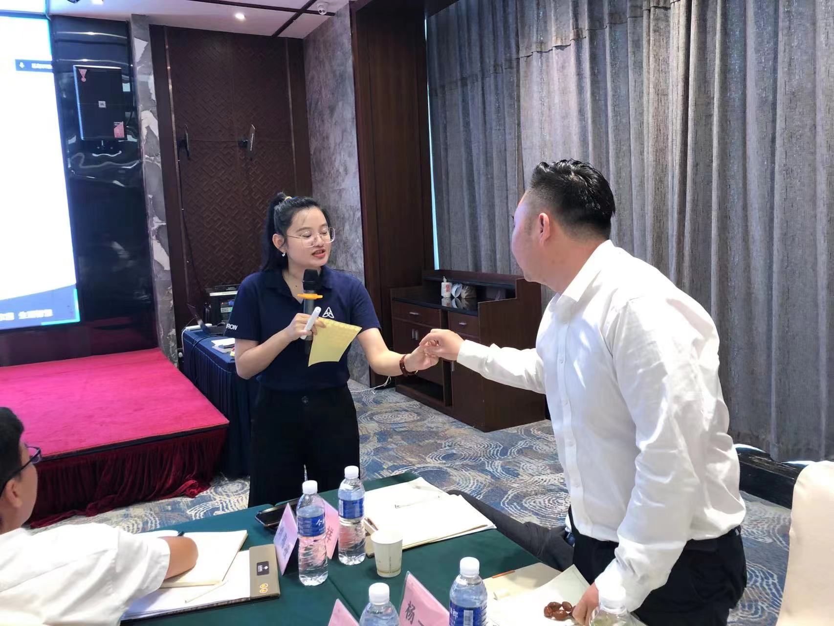 402cc永利集团家居集团8月份谋划事情聚会暨四大中心培训聚会胜利召开402cc永利集团 - 402cc永利集团家居集团