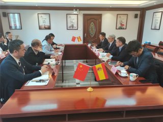  2020年11月27日，，，，乐家集团高层向导莅临402cc永利集团建材集团总部交流事情